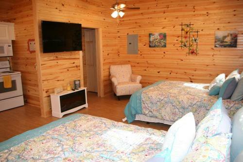 Moonlight Lake Rv Park And Cottages