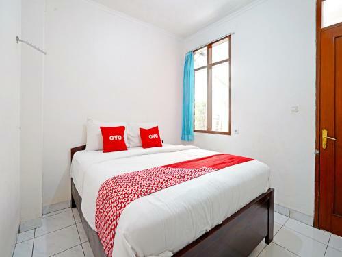 Hotel Oyo 90840 Teratai Residence