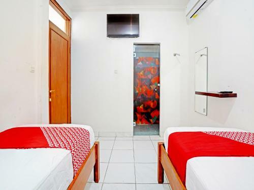 Hotel Oyo 90840 Teratai Residence