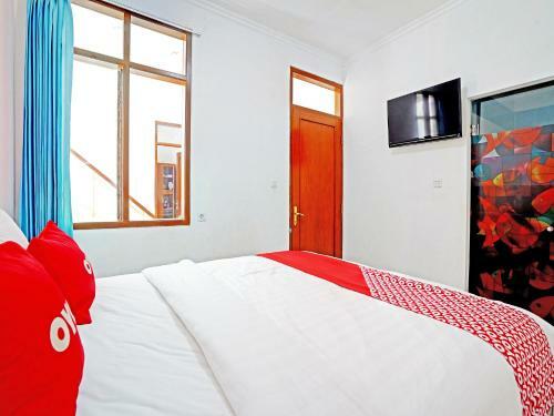 Hotel Oyo 90840 Teratai Residence
