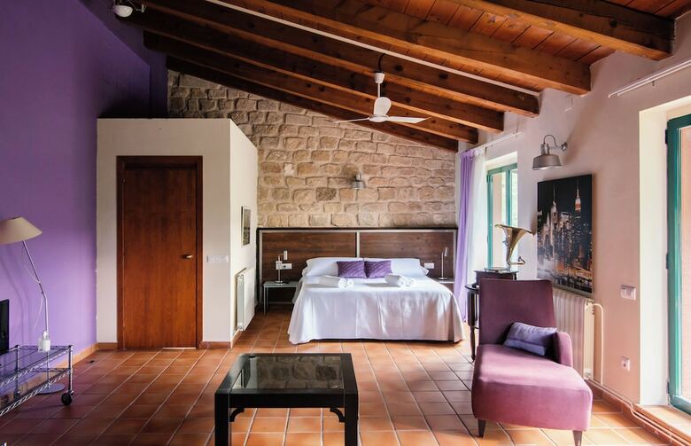 Hotel La Parada Del Compte