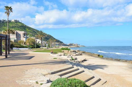 Seashell Hotel