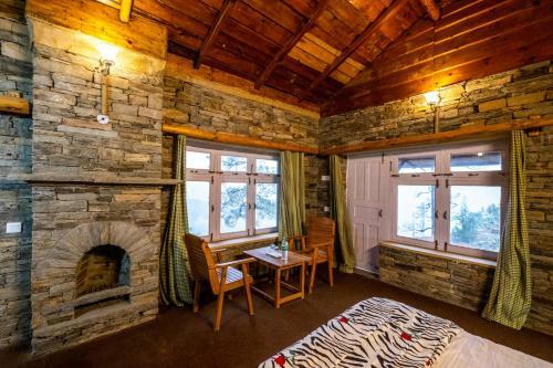 Himalayan Paradise, Boutique Room W Binsar View