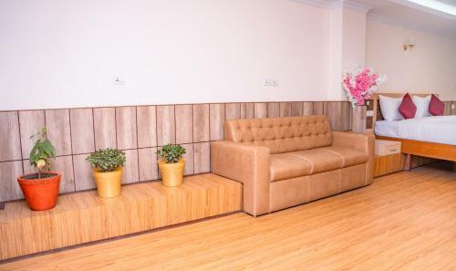 Drishya Hotel