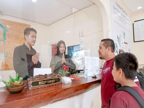 Hostal Okra Leaf Guest House Syariah
