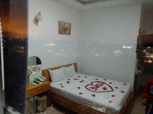 Hotel Kh�ch S?n H?ng Nguy�n