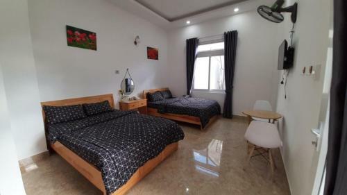 Hotel Kh�ch S?n H?ng Nguy�n