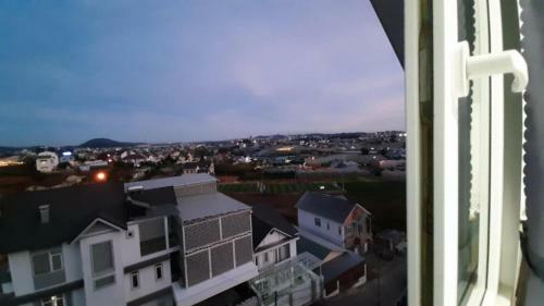 Hotel Kh�ch S?n H?ng Nguy�n