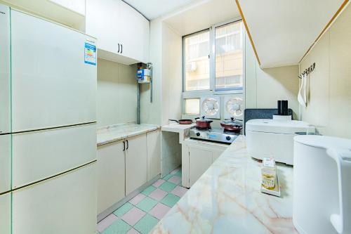 Locals Apartment House 20