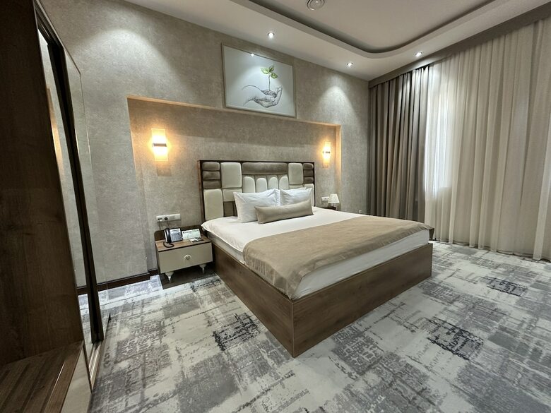 Green Park Hotel