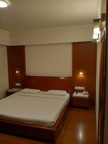 Hotel Sree Parijatha Grand