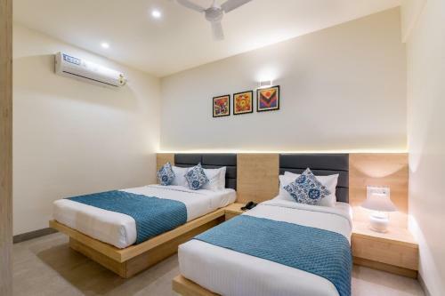Hotel Iris Suites