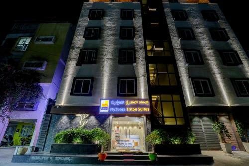 Hotel Myspace Triton Suites