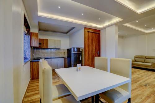 Hotel Myspace Triton Suites