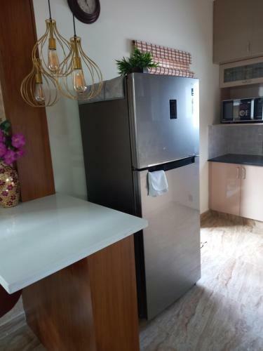 Apartamento Sri Sai Lilly Enclave