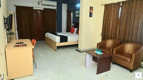Hotel The Roy Grand Inns