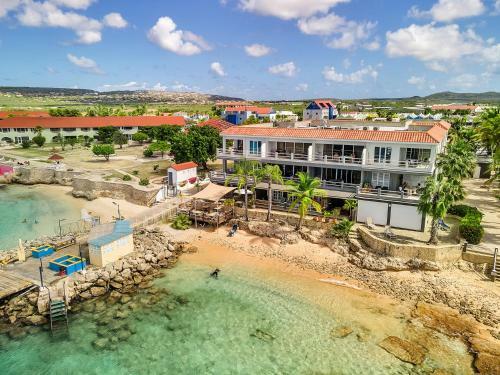 Apartamento Den Laman Condominium Tuna