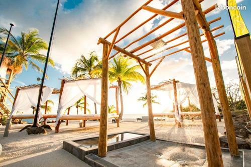Apartamento Nouveau Studio Chaleureux Avec Jacuzzi Priv� & Piscine