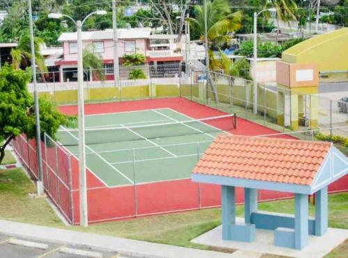 Apartamento 3bedrm Beach Penthouse With Rooftop Terrace & Wifi