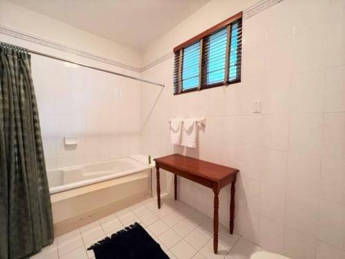 3 Br ? Villa Coco At Lakeside Villas