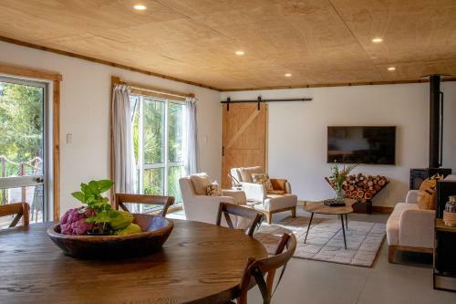 Hotel Parohe Island Retreat