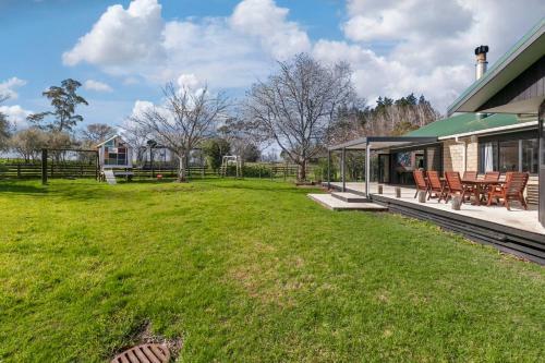 Lascelles Escape - Dairy Flat Holiday Home