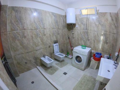 Dian?s Apartment