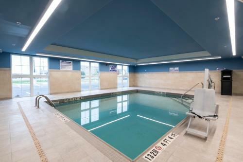Hotel Comfort Inn & Suites