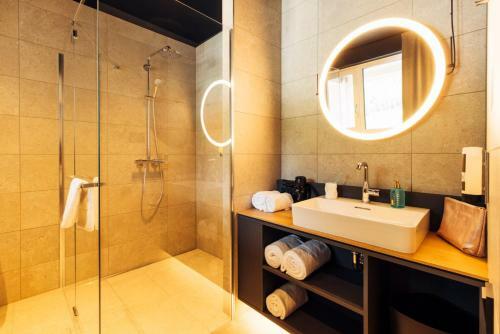 Harry's Home Hotel & Apartments