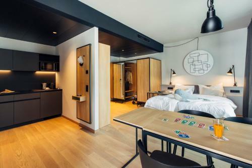 Harry's Home Hotel & Apartments