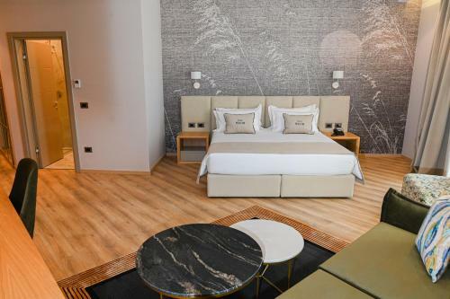 White Hill Hotel