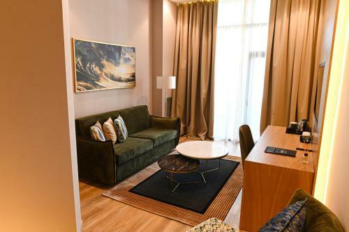 White Hill Hotel