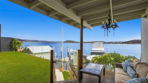 Waterfront Studio - Perfect For Couples