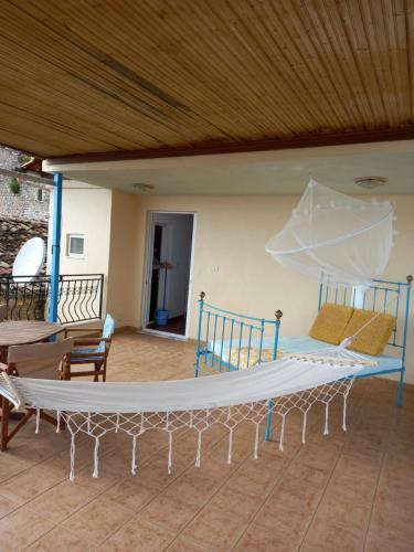 Amphora Apartments