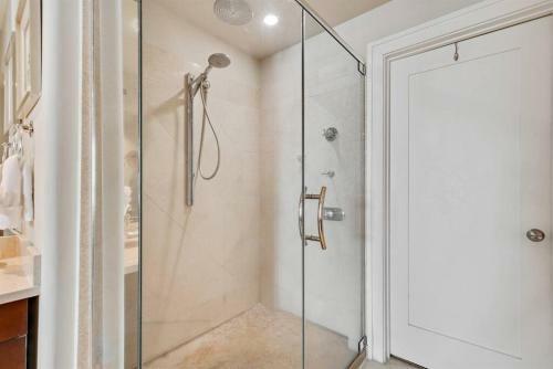 Apartamento Bella Luna 202 - Luxurious Bayfront 3bd/3ba