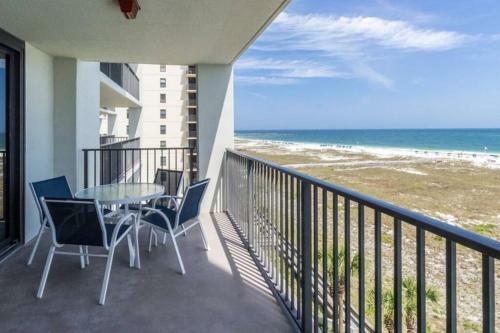 Apartamento Phoenix VI 6512 - Beachfront W/ Beautiful Ocean Views!
