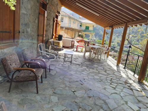 Villa Elpiniki's Old House