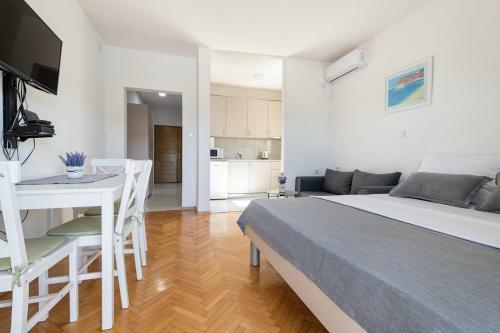 Hostal Apartmani Sunce