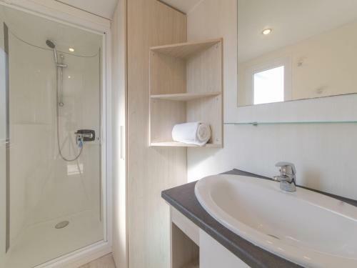 Holiday Home Park Kerlinga-23