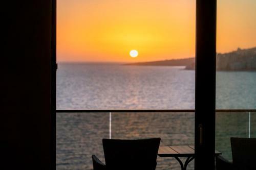 Golden Beach Residence - Deluxe Apartment