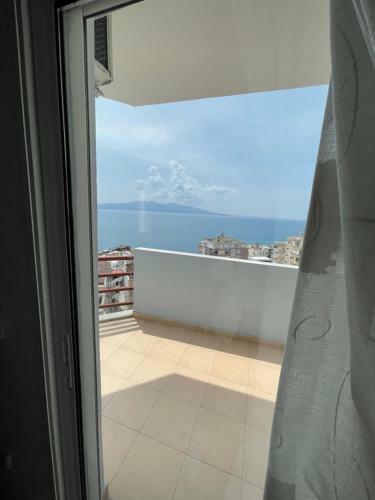 Seaview Two Bedroom Modern Apartment