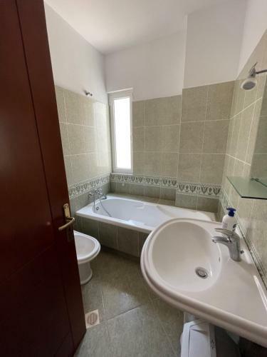 Seaview Two Bedroom Modern Apartment