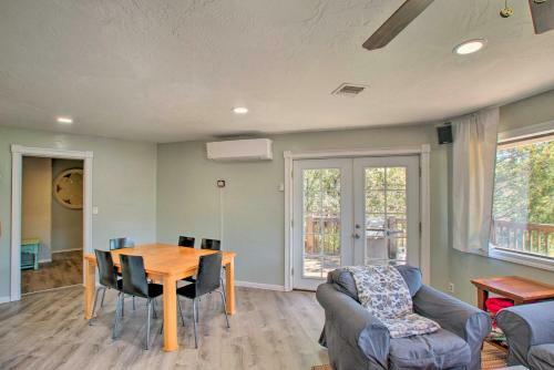 Peaceful Payson Cabin With Deck And Mtn Views!