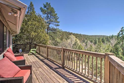 Peaceful Payson Cabin With Deck And Mtn Views!