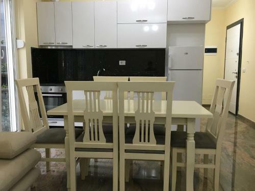 Kledi Hotel & Apartments