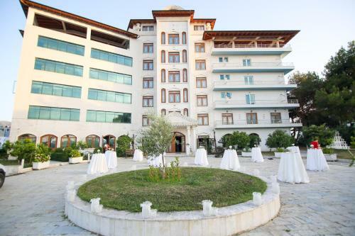 Hotel Europa Grand Resort