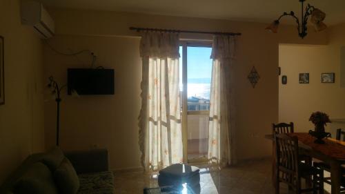 Penthouse Seaview Beachfront Apartment