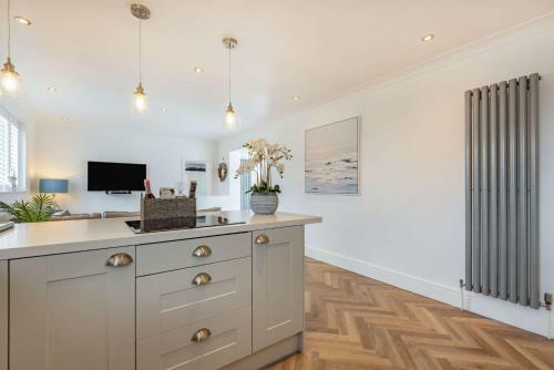 Stunning 3-bed Cottage In Abergele North Wales