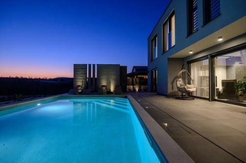 Beautiful Villa Carlotta