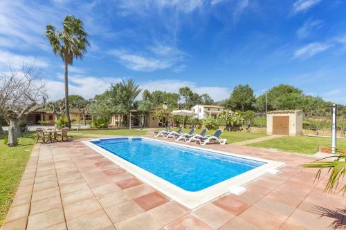 Marilen Alcudia 254